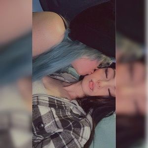 Meet your Posher, Coralea